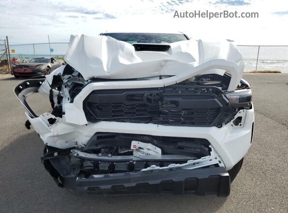 3TYLB5JN4ST091406 2025 TOYOTA LE Белый Вид спереди