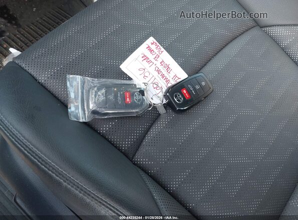 3TYLC5LN0RT007943 2024 TOYOTA TACOMA HYBRID Белый Вид панели приборов