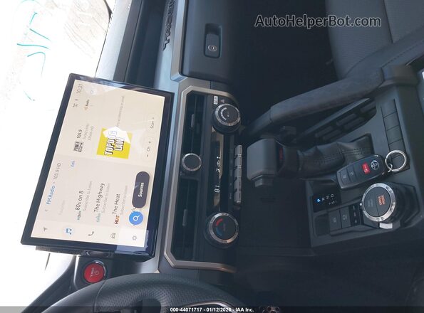 3TYLC5LN1ST018889 2025 TOYOTA TACOMA HYBRID Green Вид панелі приладів