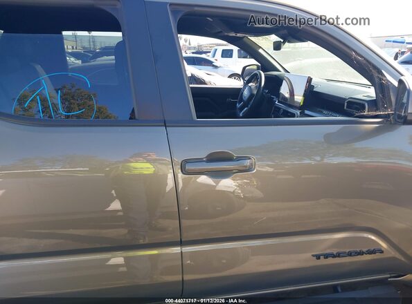 3TYLC5LN1ST018889 2025 TOYOTA TACOMA HYBRID Green Панорамний вид салону 360°