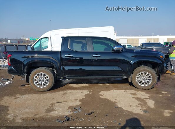 3TYLC5LNXRT009375 2024 TOYOTA LIMITED Black Vista interior trasera