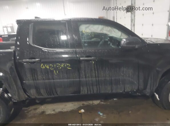 3TYLD5KN7RT001359 2024 TOYOTA TACOMA Black Vista interior trasera