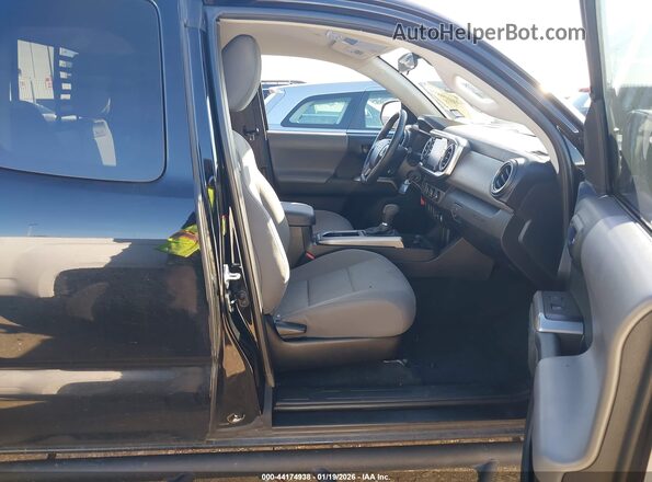 3TYRX5GN0NT040539 2022 TOYOTA TACOMA Черный Вид салона спереди