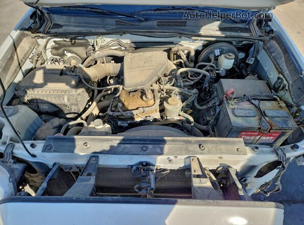 3TYRX5GN1NT053610 2022 TOYOTA TACOMA Белый Вид задней части салона
