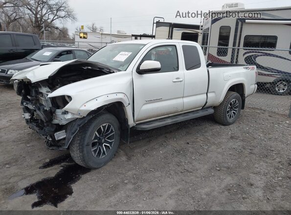 3TYSZ5AN6NT077017 2022 TOYOTA TACOMA White Front left