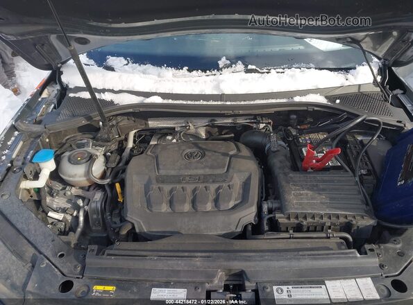 3VV1B7AX8JM009449 2018 VOLKSWAGEN TIGUAN Gray Vista trasera