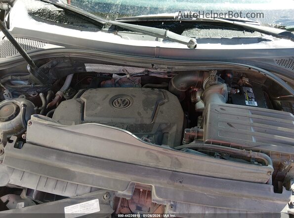 3VV1B7AX8JM060160 2018 VOLKSWAGEN TIGUAN Gray Вид ззаду