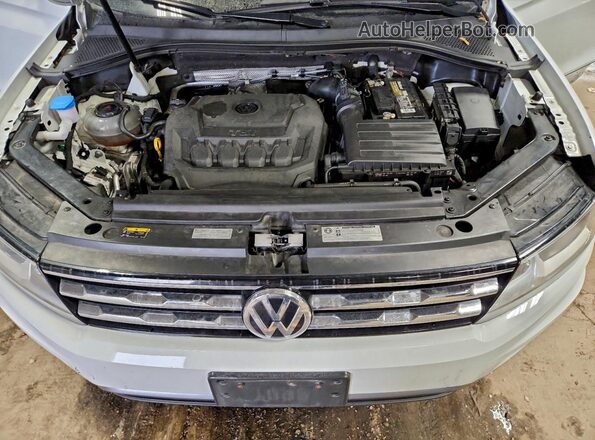 3VV1B7AX8KM087067 2019 VOLKSWAGEN TIGUAN White Вид підкапотного простору