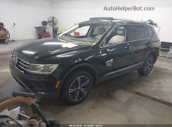 3VV2B7AX1JM222117 2018 VOLKSWAGEN TIGUAN Black Передня ліва чверть