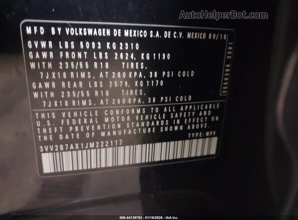 3VV2B7AX1JM222117 2018 VOLKSWAGEN TIGUAN Black Вид підкапотного простору