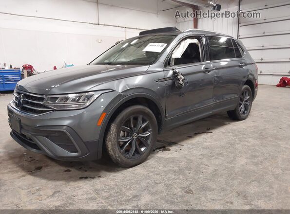 3VV2B7AX1NM034817 2022 VOLKSWAGEN TIGUAN Gray Vista tres cuartos delantera izquierda