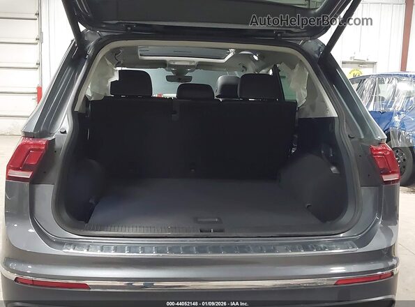 3VV2B7AX1NM034817 2022 VOLKSWAGEN TIGUAN Gray 
