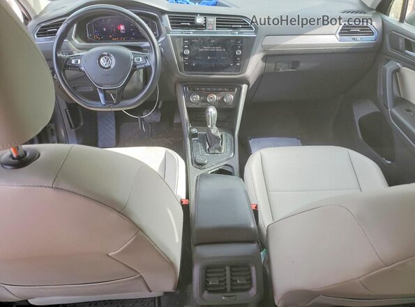 3VV2B7AX4KM143509 2019 VOLKSWAGEN TIGUAN Gray Widok deski rozdzielczej