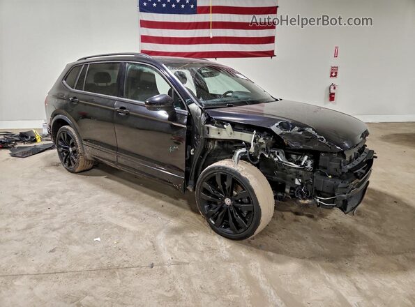 3VV2B7AX4MM104745 2021 VOLKSWAGEN TIGUAN Black Przód prawy