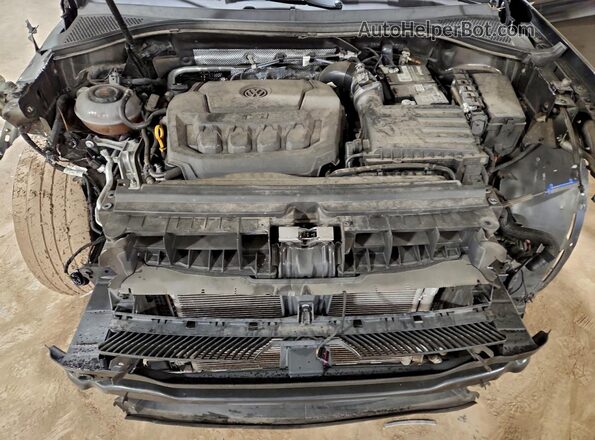 3VV2B7AX4MM104745 2021 VOLKSWAGEN TIGUAN Black Widok komory silnika