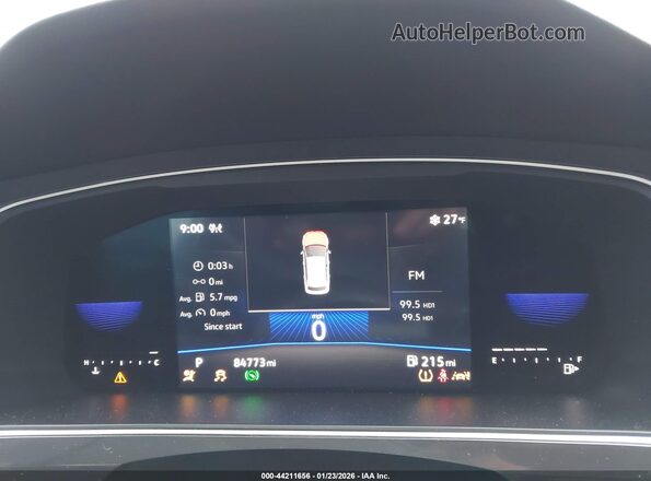 3VV2B7AX8NM138155 2022 VOLKSWAGEN TIGUAN Белый Вид задних сидений