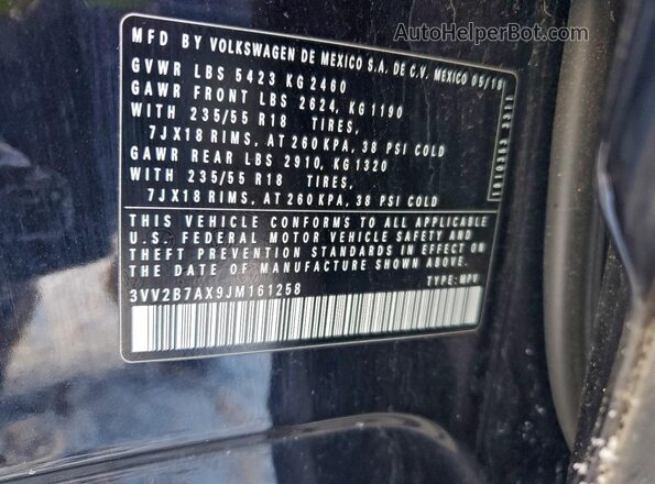 3VV2B7AX9JM161258 2018 VOLKSWAGEN TIGUAN Black Widok wnętrza 360 stopni