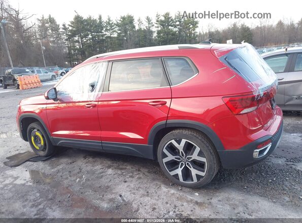 3VV2X7B2XNM088833 2022 VOLKSWAGEN TAOS Red Rear interior view