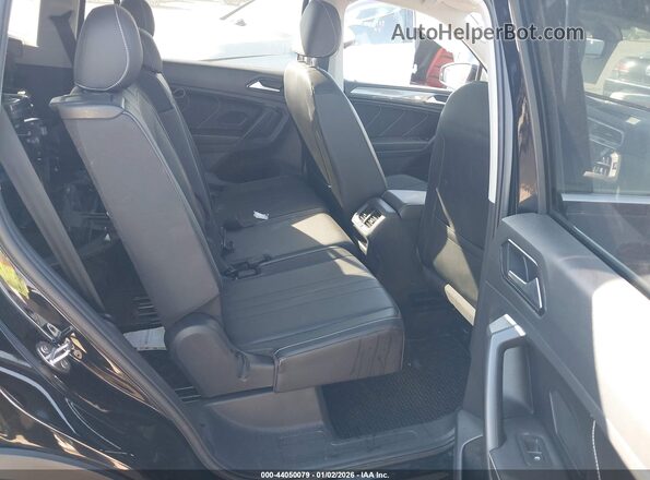 3VV3B7AX0NM062631 2022 VOLKSWAGEN TIGUAN Blue Widok naklejki z numerem VIN