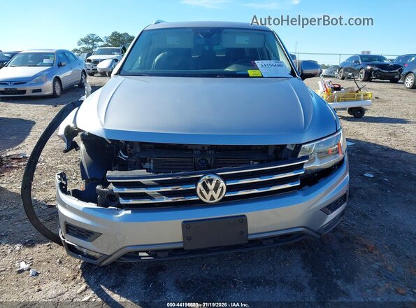3VV3B7AX2MM005135 2021 VOLKSWAGEN TIGUAN Silver Rear interior view