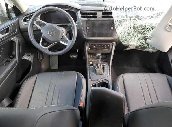 3VV3B7AX3NM081805 2022 VOLKSWAGEN TIGUAN Gray წინა პანელის ხედი