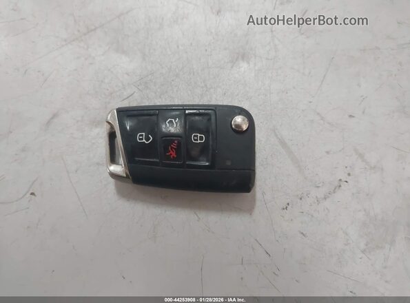 3VV3B7AX4KM092503 2019 VOLKSWAGEN TIGUAN Blue Dashboard view