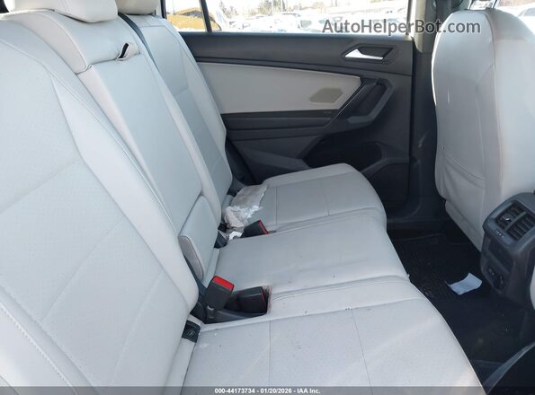 3VV3B7AX6MM074507 2021 VOLKSWAGEN TIGUAN White 