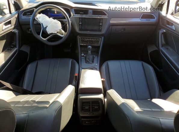 3VV3B7AX9NM161383 2022 VOLKSWAGEN TIGUAN Silver წინა პანელის ხედი