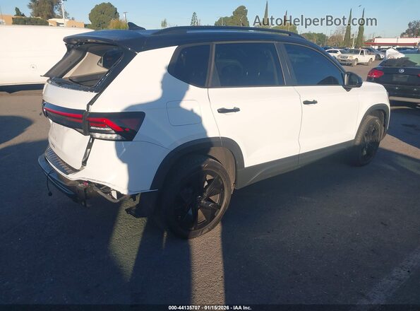 3VV3C7B22SM028976 2025 VOLKSWAGEN TAOS White Trasero derecho