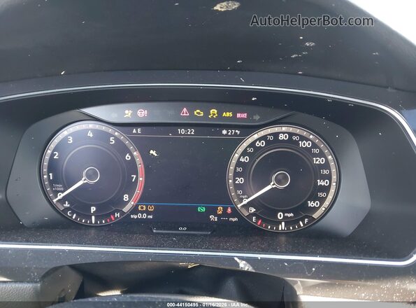 3VV4B7AX5JM181239 2018 VOLKSWAGEN TIGUAN White უკანა სავარძლების ხედი