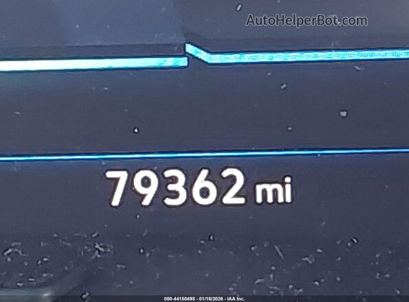 3VV4B7AX5JM181239 2018 VOLKSWAGEN TIGUAN White 