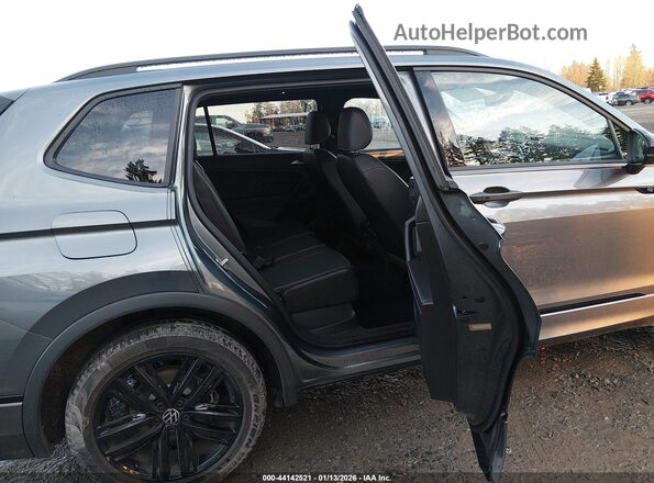 3VV8B7AX3NM007760 2022 VOLKSWAGEN TIGUAN Gray Вид наклейки з VIN-кодом