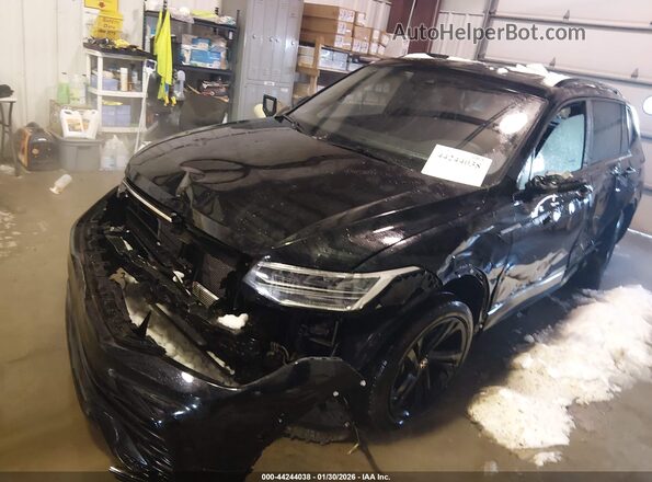 3VV8B7AX7RM056949 2024 VOLKSWAGEN TIGUAN Black Առջևի ձախ երեք քառորդ տեսարան