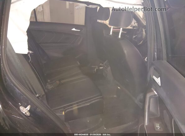3VV8B7AX7RM056949 2024 VOLKSWAGEN TIGUAN Black VIN կոդի պիտակի տեսք