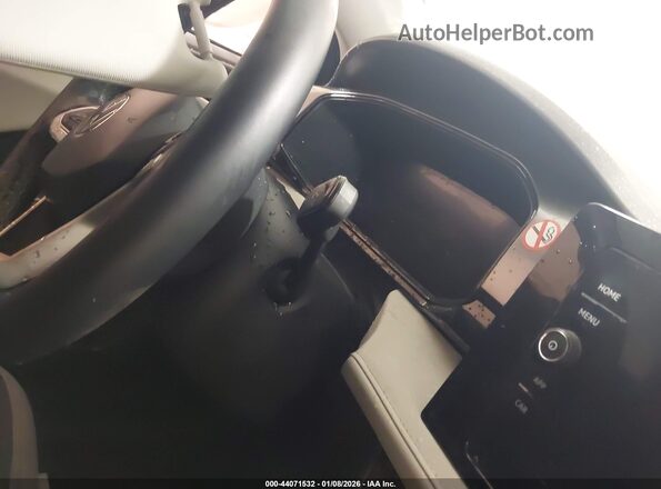 3VV8C7B29SM006883 2025 VOLKSWAGEN TAOS White Вид задніх сидінь