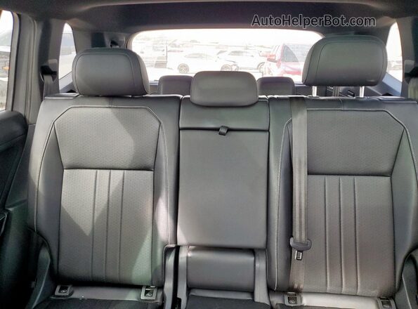 3VVCB7AX9NM059968 2022 VOLKSWAGEN TIGUAN Silver Vista de los asientos traseros