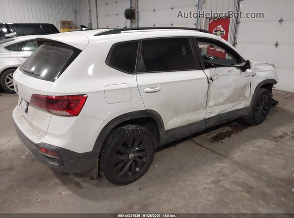 3VVCX7B22NM050565 2022 VOLKSWAGEN TAOS White Rear right