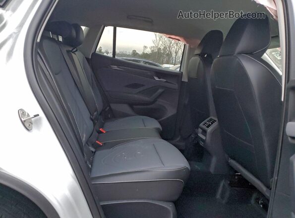3VVER7RM7TM013597 2026 VOLKSWAGEN TIGUAN White 