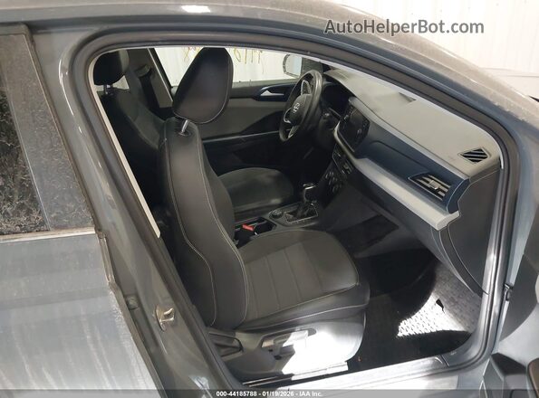 3VVLX7B28NM048898 2022 VOLKSWAGEN TAOS Серый Вид салона спереди