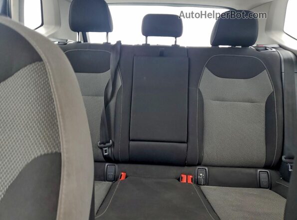 3VVMX7B29NM041947 2022 VOLKSWAGEN TAOS White Widok tylnych siedzeń