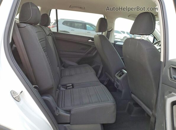 3VVRB7AX5RM232207 2024 VOLKSWAGEN TIGUAN White Вид задньої частини салону