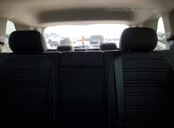 3VVRB7AX5RM232207 2024 VOLKSWAGEN TIGUAN White Вид задніх сидінь