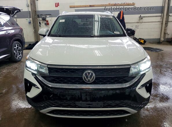 3VVRX7B27NM033304 2022 VOLKSWAGEN TAOS White Vista frontal