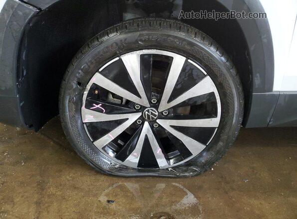 3VVRX7B27NM033304 2022 VOLKSWAGEN TAOS White Vista interior de 360 grados