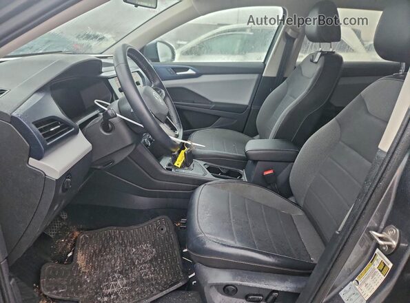 3VVRX7B2XNM034592 2022 VOLKSWAGEN TAOS Серый Вид салона спереди
