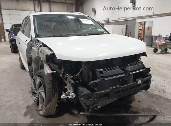 3VVVC7B22SM028565 2025 VOLKSWAGEN TAOS White Widok z przodu