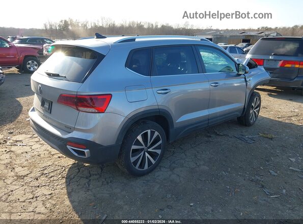 3VVYX7B27NM034643 2022 VOLKSWAGEN TAOS Silver უკანა მარჯვენა