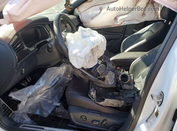 3VW1T7BU5PM002139 2023 VOLKSWAGEN JETTA Белый Вид салона спереди