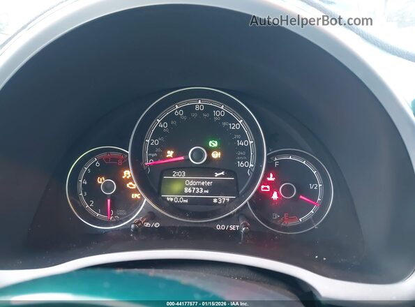 3VW517AT7HM815919 2017 VOLKSWAGEN BEETLE Зеленый 