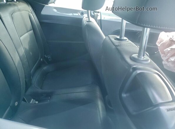 3VW517ATXHM810875 2017 VOLKSWAGEN BEETLE Blue 